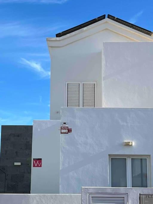 Lovely Villa Sanmar, Heated Pool Playa Blanca  Exterior photo