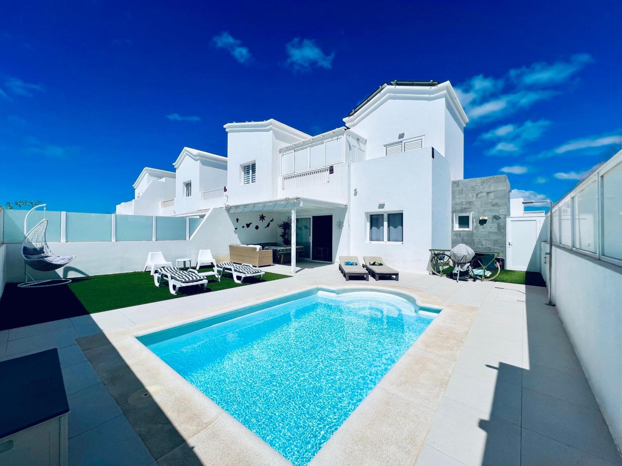 Lovely Villa Sanmar, Heated Pool Playa Blanca  Exterior photo